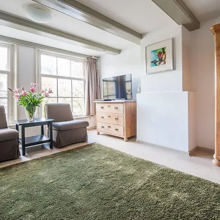 Short Group Carre מלון אמסטרדם