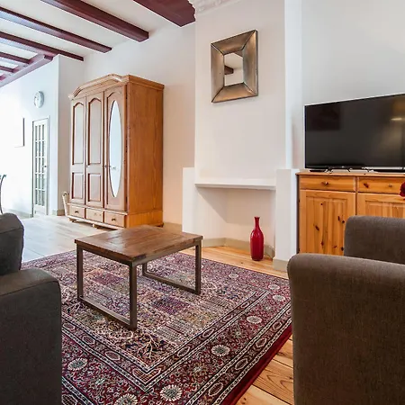 Short Group Carre * אמסטרדם