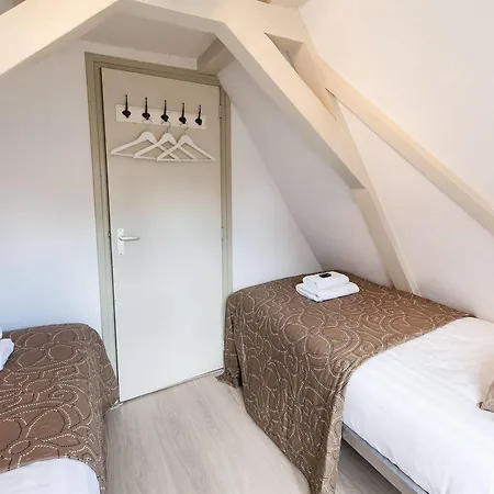 Short Group Carre Hotel *