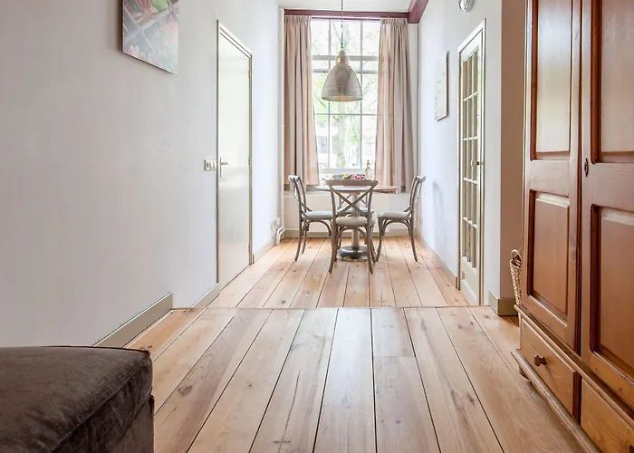 Hotel Short Group Carre *